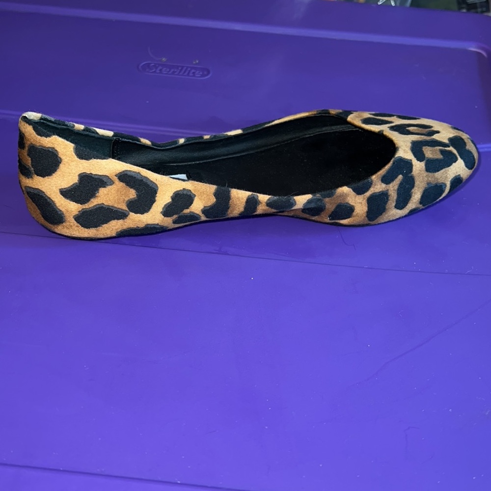 Steve Madden Leopard Print Flats Size 6 - image 5